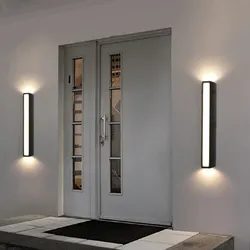 פנס בצבע לבן