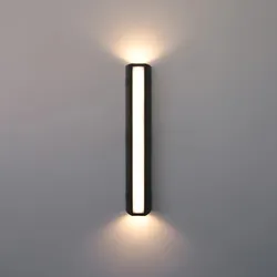 פנס בצבע לבן